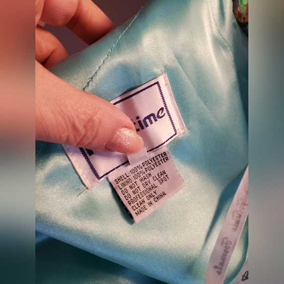 PARTYTIME SEQUINS GEMS GOWN - Picture 14 of 16